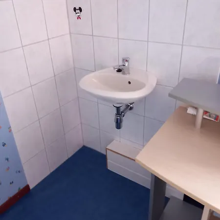 Eenpersoonskamer Met Gezamenlijke Badkamer Nocleg ze śniadaniem *