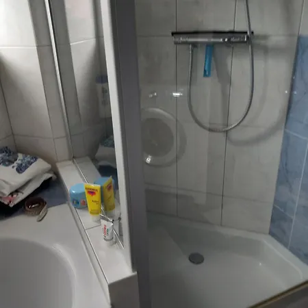 Frühstückspension Eenpersoonskamer Met Gezamenlijke Badkamer *